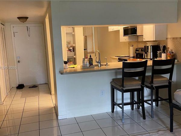 6800 Cypress Road, Unit 103, Plantation, FL 33317