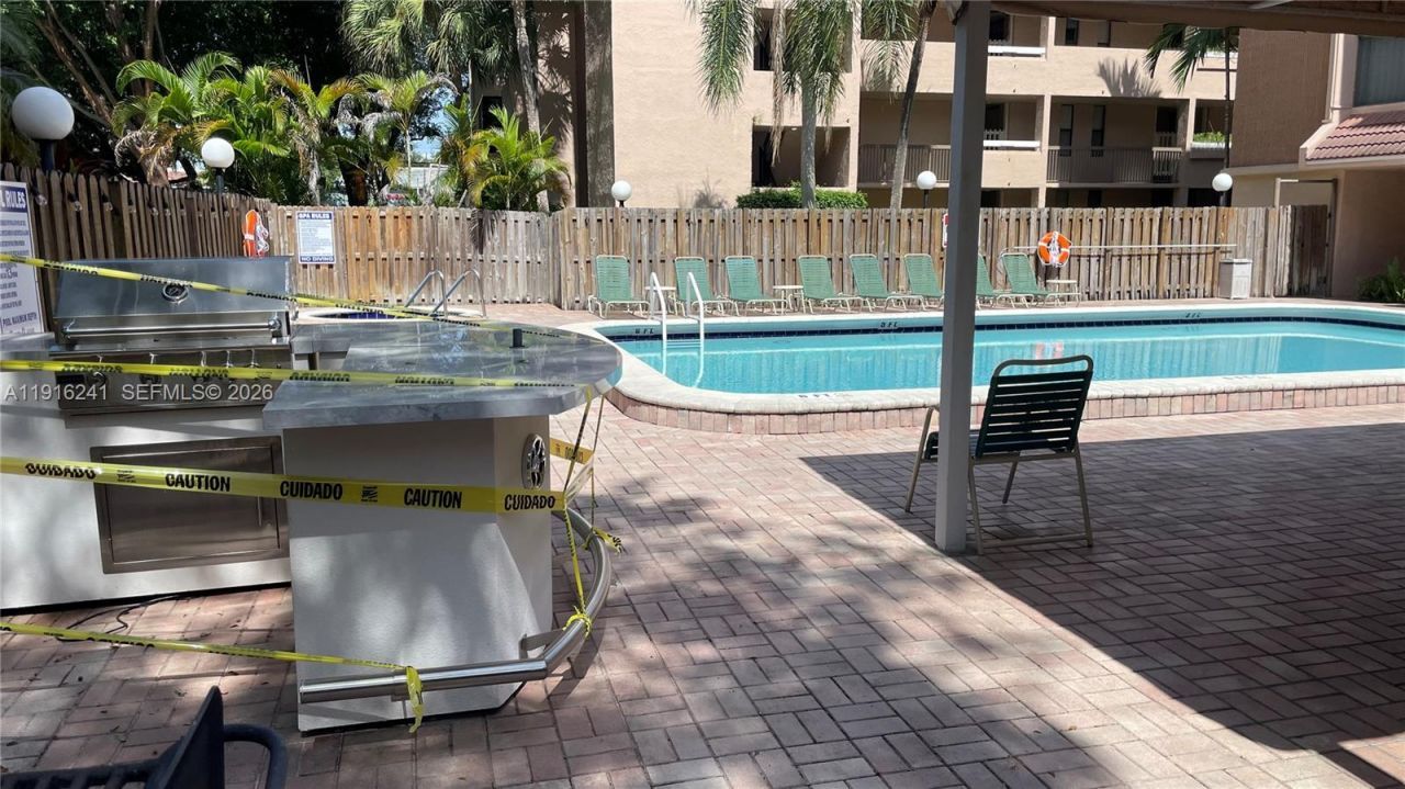 6800 Cypress Road, Unit 103, Plantation, FL 33317 Photo