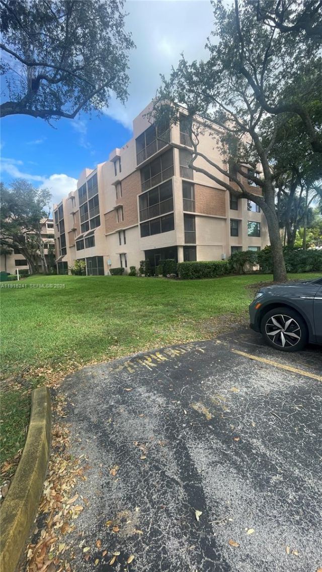 6800 Cypress Road, Unit 103, Plantation, FL 33317 Photo