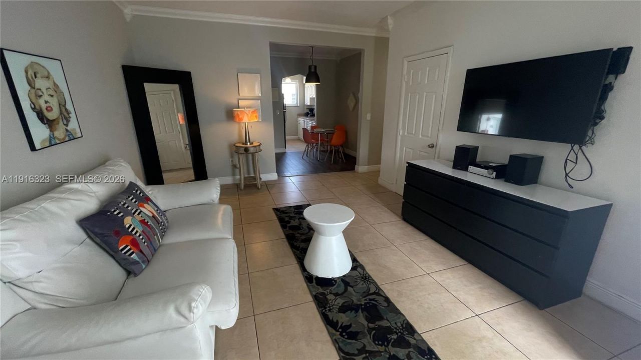 8100 Harding Ave, Unit 513, Miami Beach, FL 33141 Photo