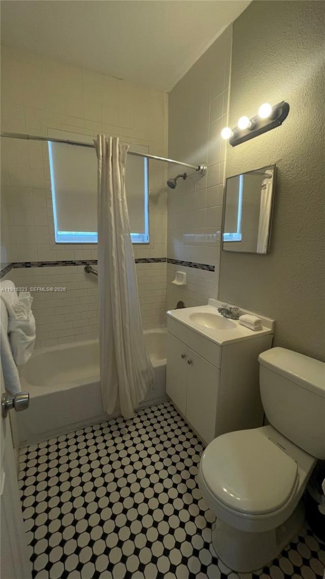 8100 Harding Ave, Unit 513, Miami Beach, FL 33141 Photo