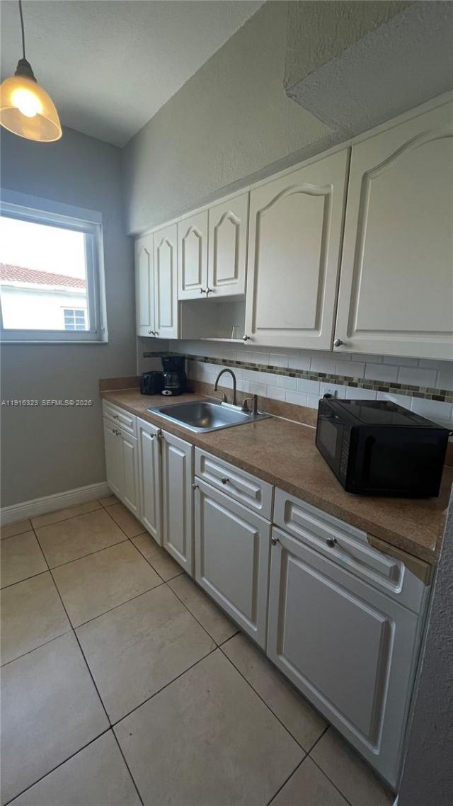 8100 Harding Ave, Unit 513, Miami Beach, FL 33141 Photo