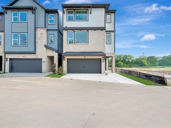 5829 Water Bridge Lane, Fort Worth, TX 76109