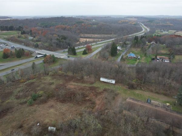 216 E Portersville Rd, Portersville, PA 16051