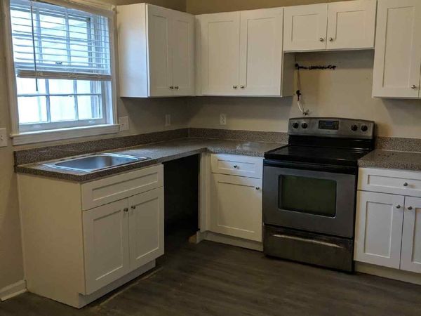 736 Holder Dr, Nashville, TN 37217