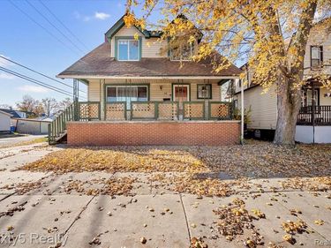 98 Le Roy Street, River Rouge, MI 48218