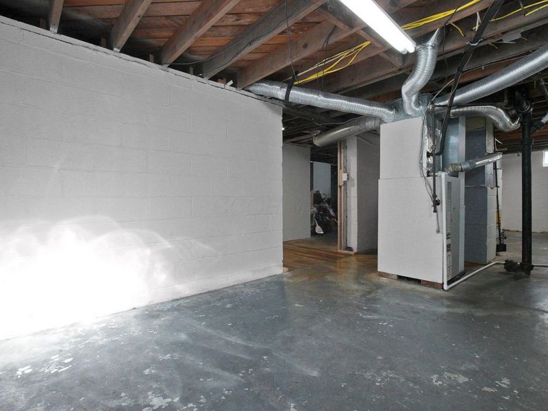 1303 Oakland Park Avenue, Columbus, OH 43224 Photo 22