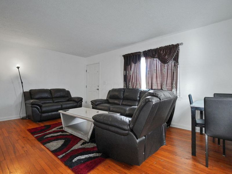 1303 Oakland Park Avenue, Columbus, OH 43224 Photo 8