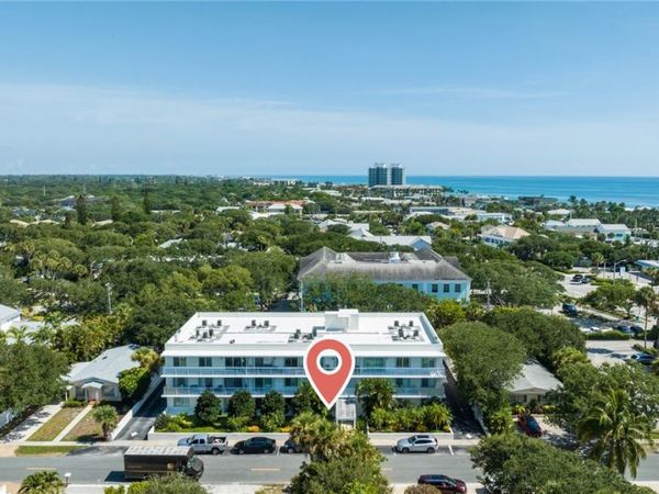 855 Dahlia Lane, Unit 102, Vero Beach, FL 32963