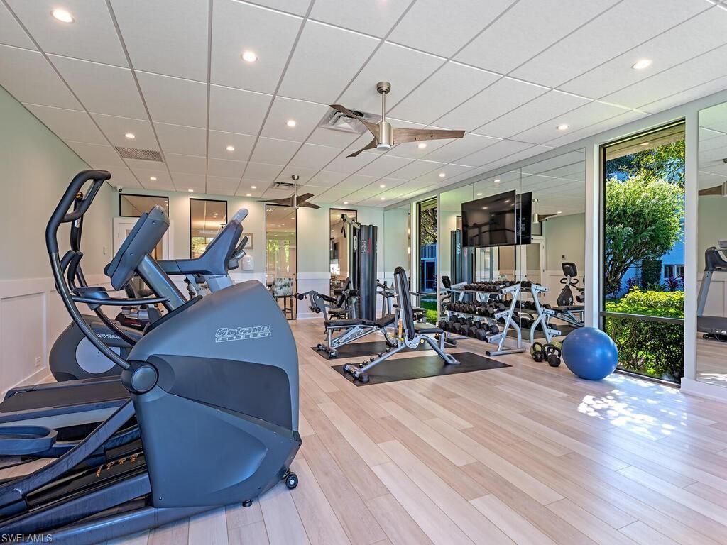 555 Park Shore Dr, Unit B411, Naples, FL 34103 Photo