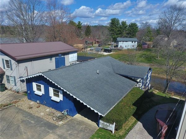 1186 Lincoln Street SW, Sherrodsville, OH 44675