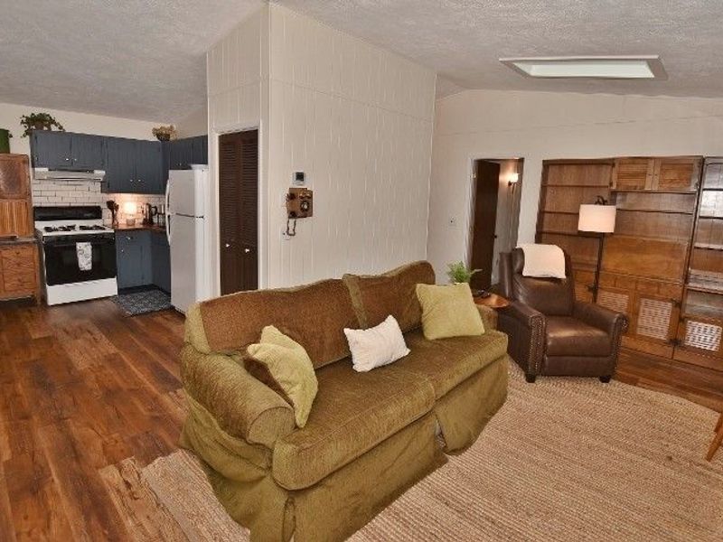 1186 Lincoln Street SW, Sherrodsville, OH 44675 Photo 17