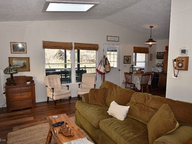 1186 Lincoln Street SW, Sherrodsville, OH 44675 Photo 18