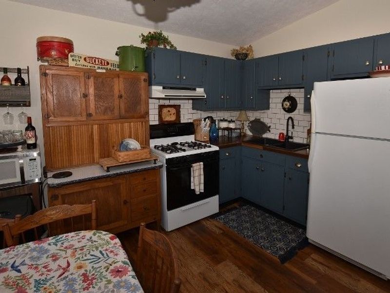 1186 Lincoln Street SW, Sherrodsville, OH 44675 Photo 23