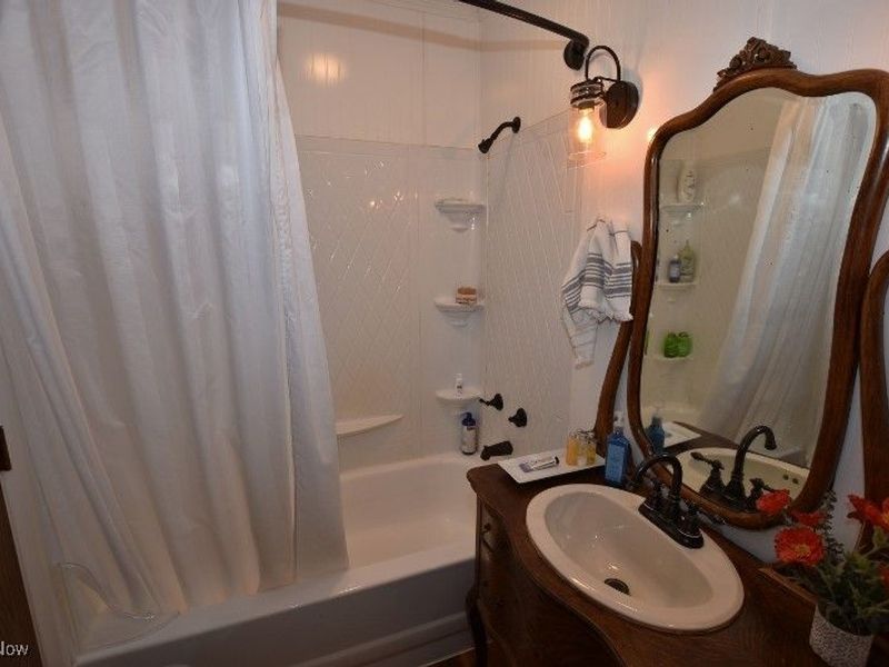 1186 Lincoln Street SW, Sherrodsville, OH 44675 Photo 27