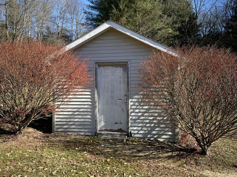 10765 Coshocton Road, New Concord, OH 43762 Photo 24