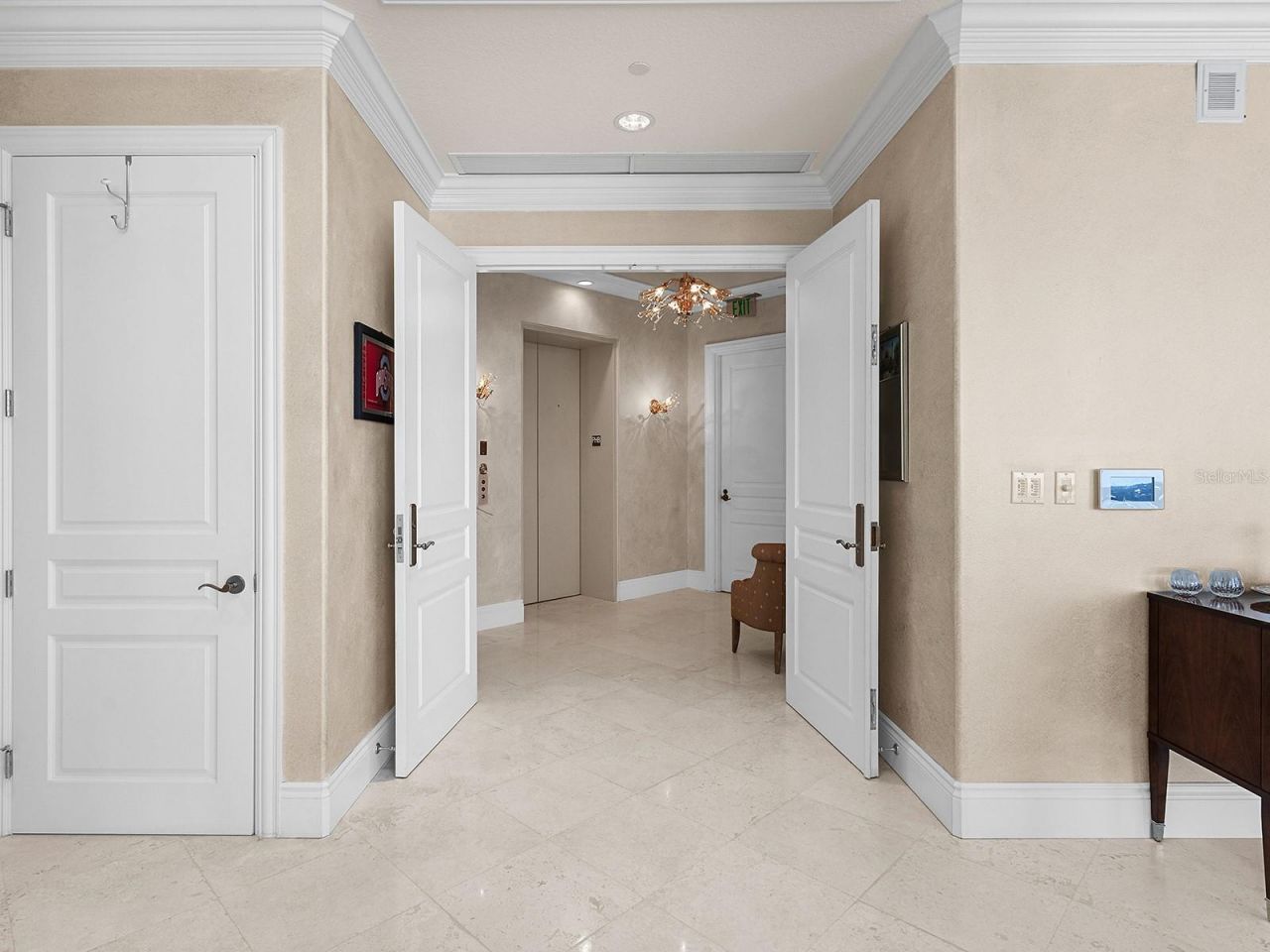 2050 Benjamin Franklin Drive, Unit PH1102, Sarasota, FL 34236 Photo