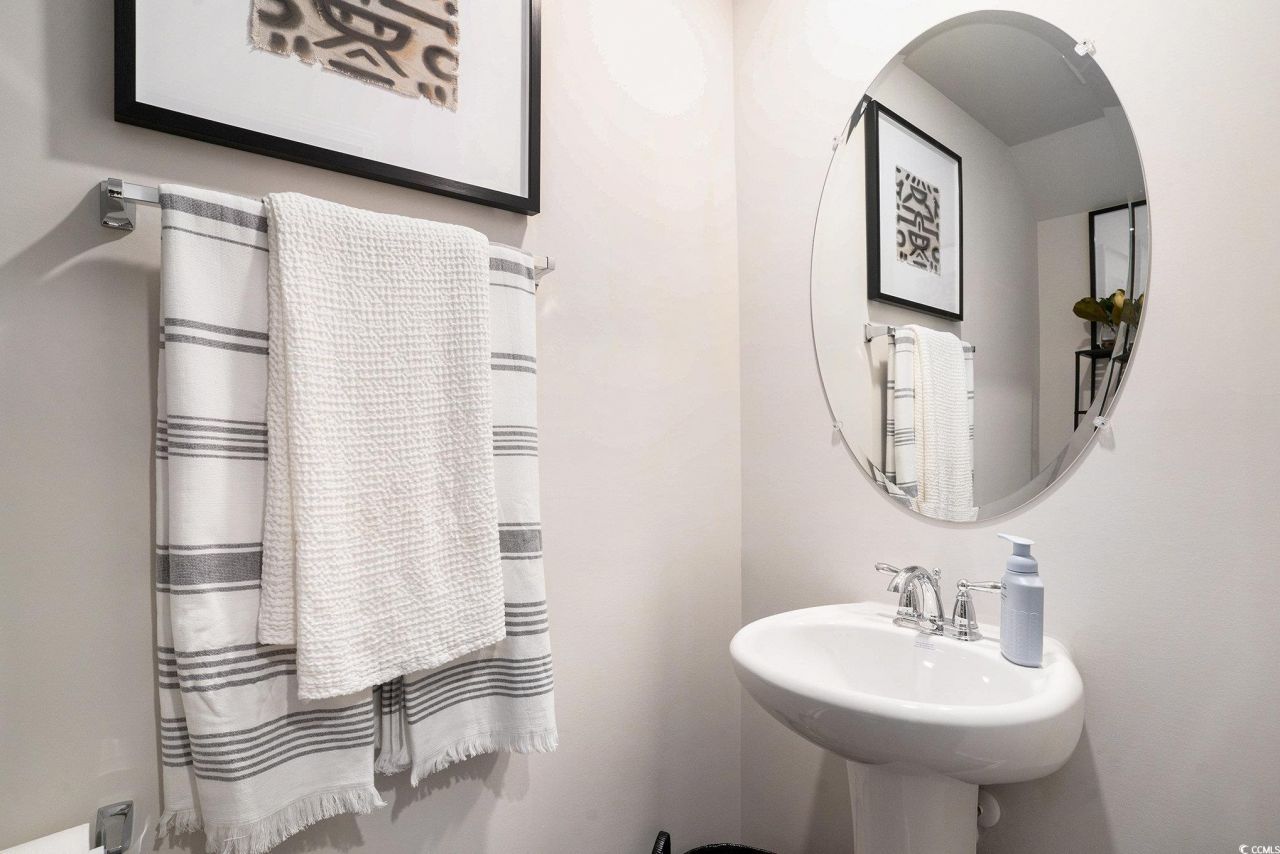 563 Gemstone Blvd Photo 14