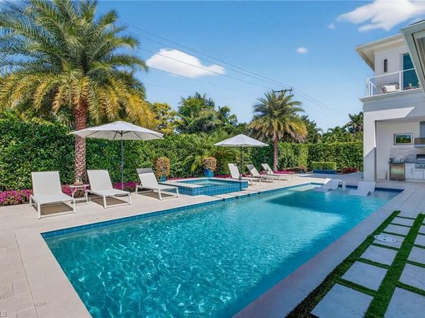 405 7TH AVE N, NAPLES, FL 34102
