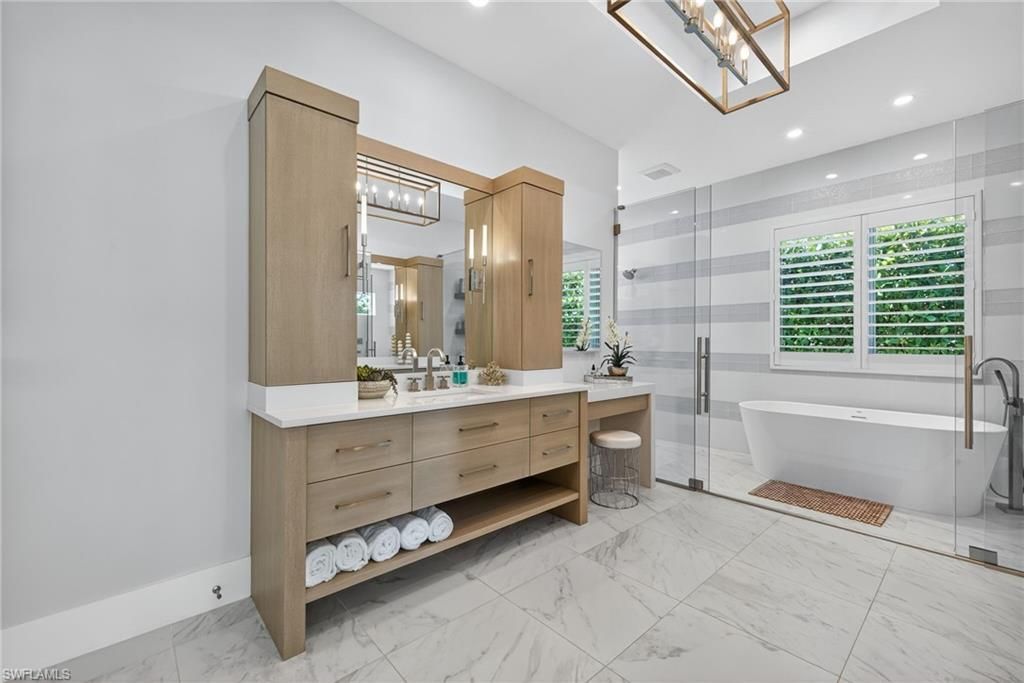 405 7th Ave N, Naples, FL 34102 Photo