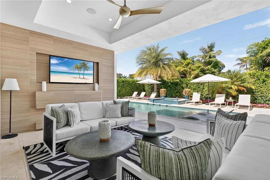 405 7th Ave N, Naples, FL 34102 Photo