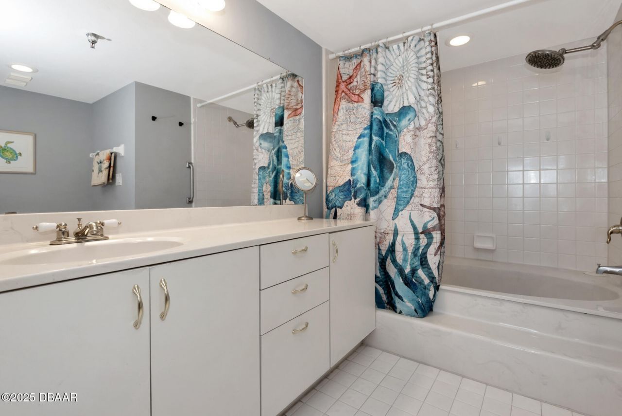3757 S Atlantic Avenue, Unit 102, Daytona Beach Shores, FL 32118 Photo