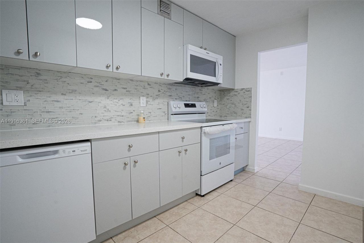 1849 S Ocean Dr, Unit 1509, Hallandale Beach, FL 33009 Photo
