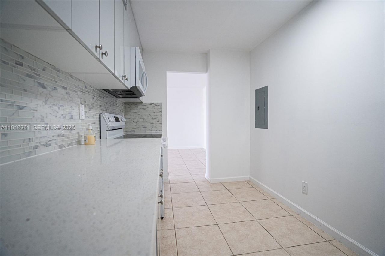 1849 S Ocean Dr, Unit 1509, Hallandale Beach, FL 33009 Photo