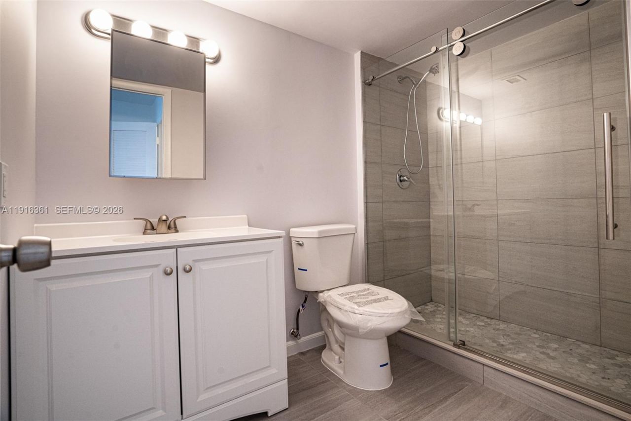 1849 S Ocean Dr, Unit 1509, Hallandale Beach, FL 33009 Photo