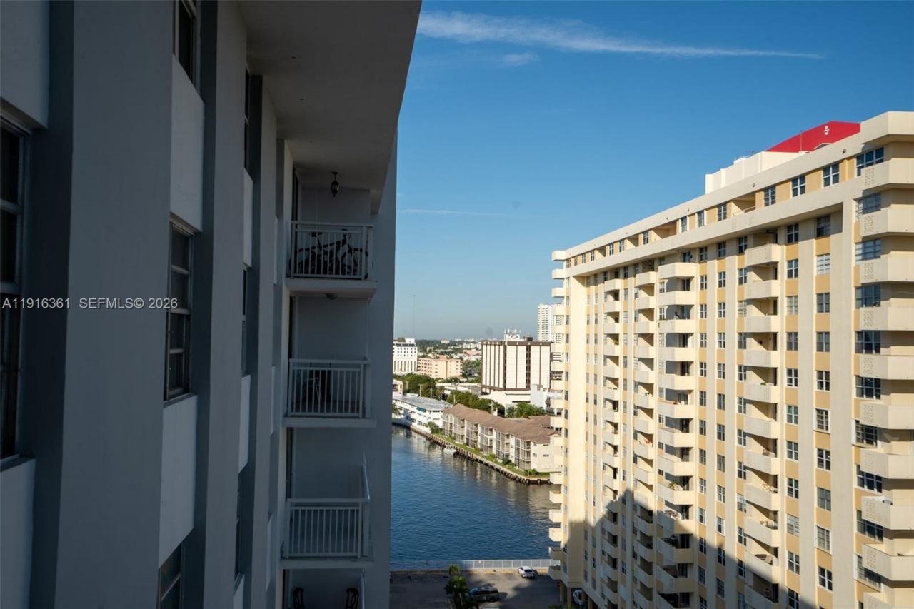1849 S Ocean Dr, Unit 1509, Hallandale Beach, FL 33009 Photo