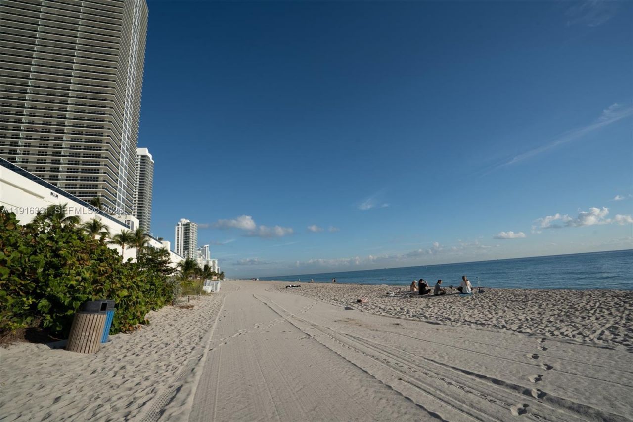 1849 S Ocean Dr, Unit 1509, Hallandale Beach, FL 33009 Photo