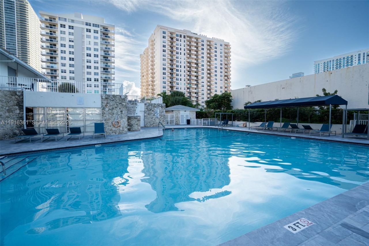 1849 S Ocean Dr, Unit 1509, Hallandale Beach, FL 33009 Photo