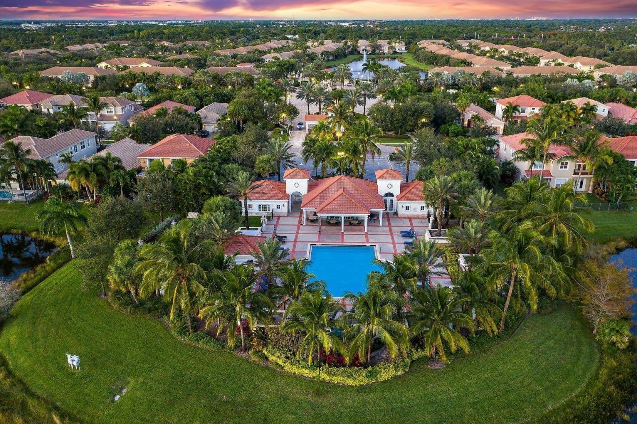 12085 Aviles Circle, Palm Beach Gardens, FL 33418 Photo