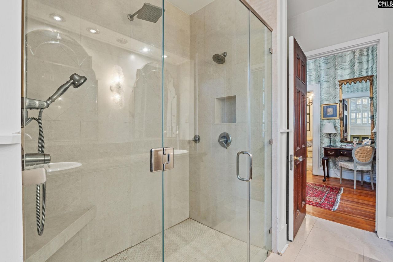 116 N Matson Photo 33