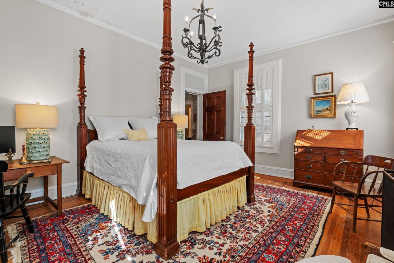 116 N Matson Photo 35