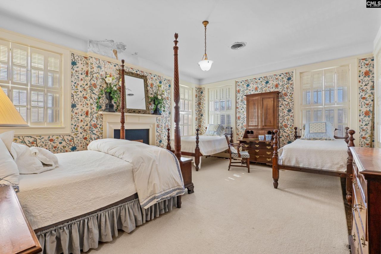 116 N Matson Photo 41