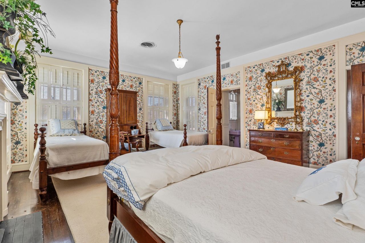 116 N Matson Photo 42