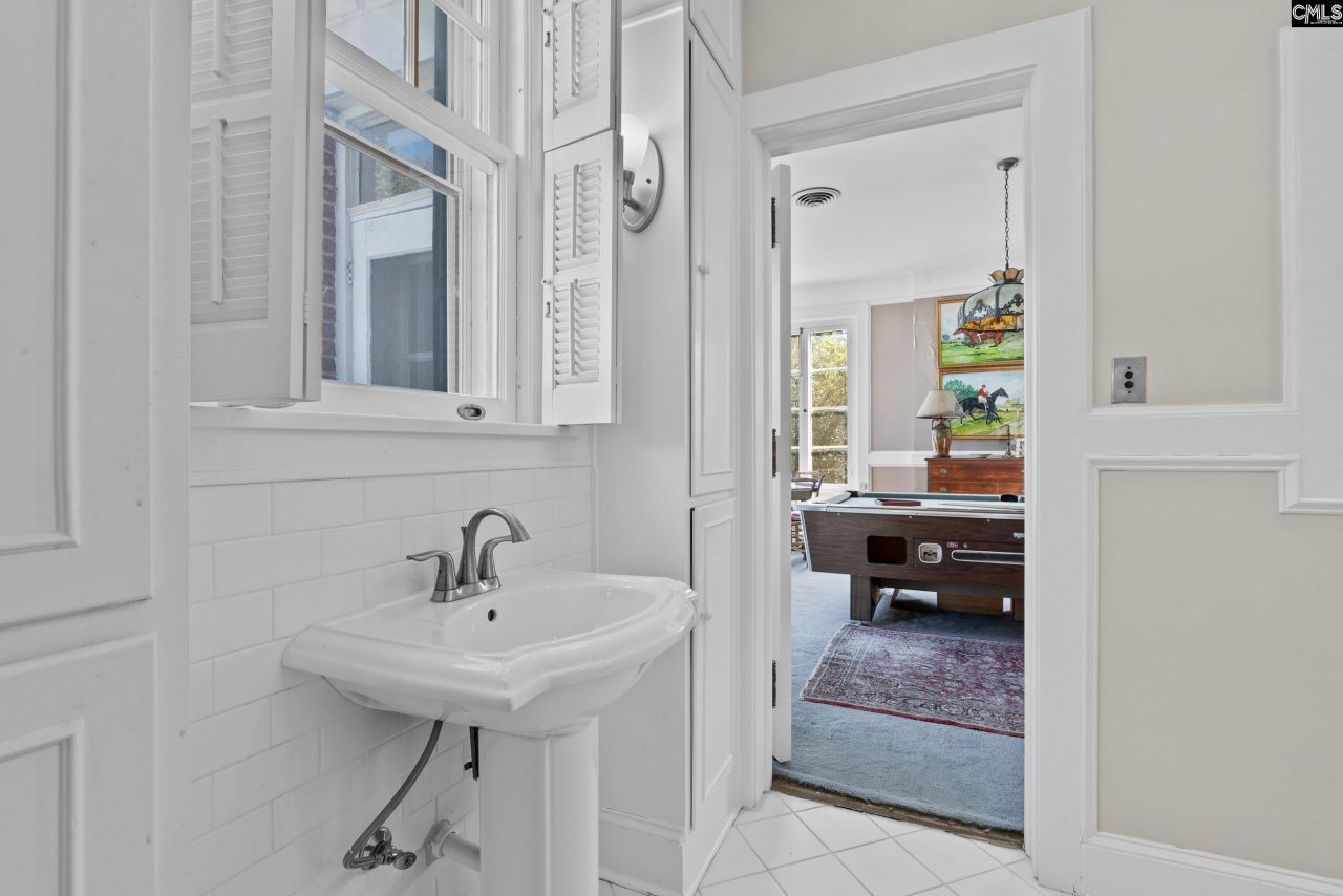 116 N Matson Photo 50