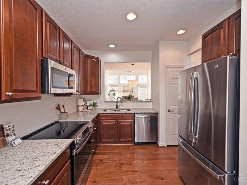 7135 Thorndale Lane, Newtown, OH 45244 Photo 8