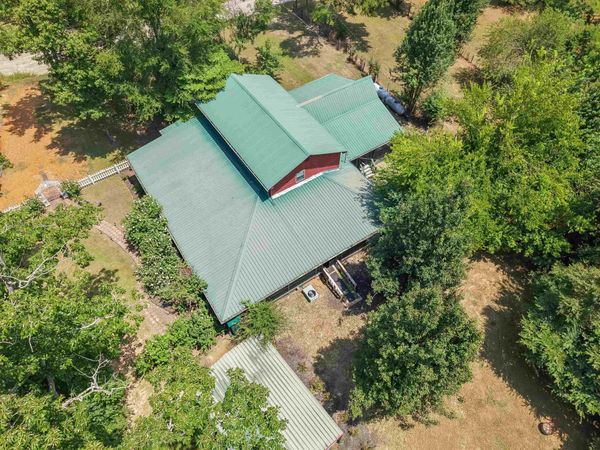 2835 CERRO GORDO RD, Olivehill, TN 38475