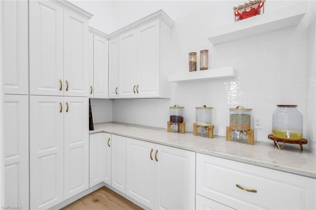 6677 Hunters Rd, Naples, FL 34109 Photo