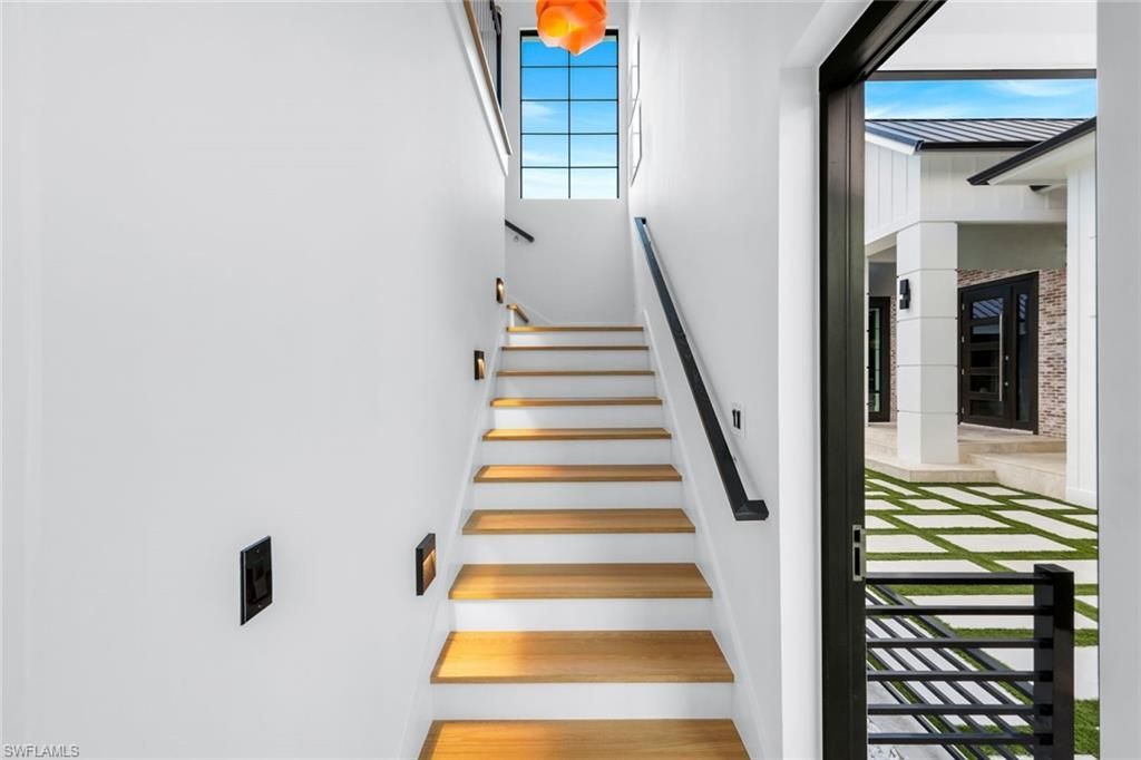 6677 Hunters Rd, Naples, FL 34109 Photo