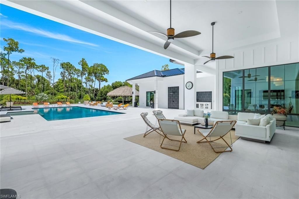 6677 Hunters Rd, Naples, FL 34109 Photo