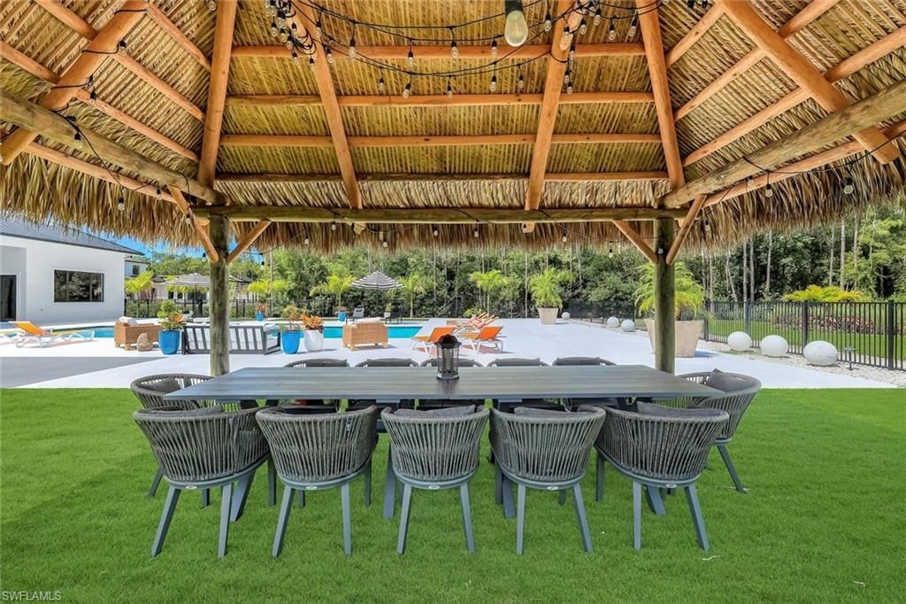 6677 Hunters Rd, Naples, FL 34109 Photo