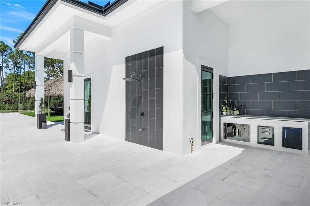 6677 Hunters Rd, Naples, FL 34109 Photo