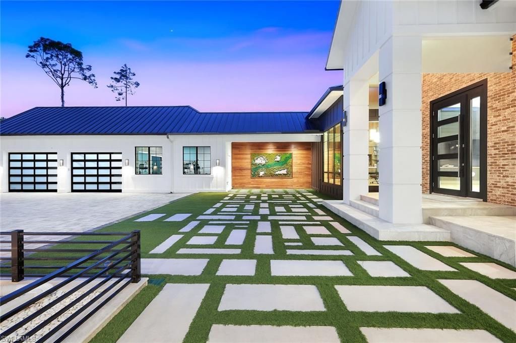 6677 Hunters Rd, Naples, FL 34109 Photo