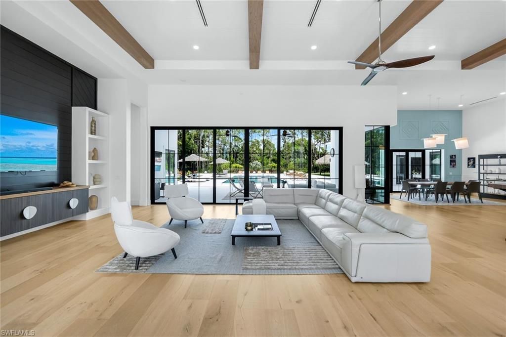 6677 Hunters Rd, Naples, FL 34109 Photo