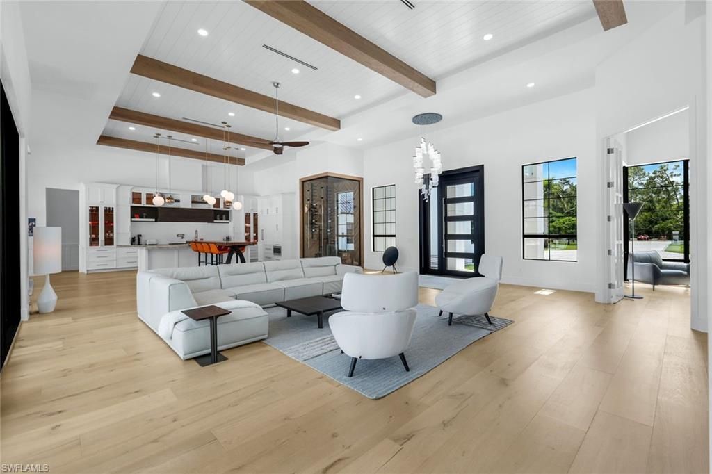 6677 Hunters Rd, Naples, FL 34109 Photo