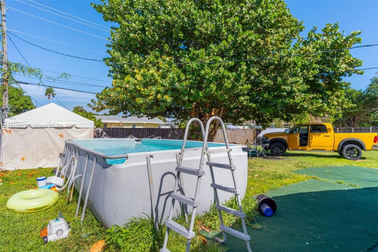 10755 SW 217th St, Miami, FL 33170 Photo