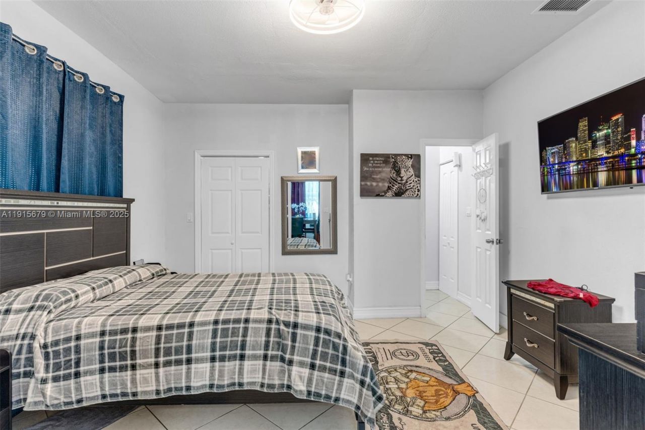 10755 SW 217th St, Miami, FL 33170 Photo